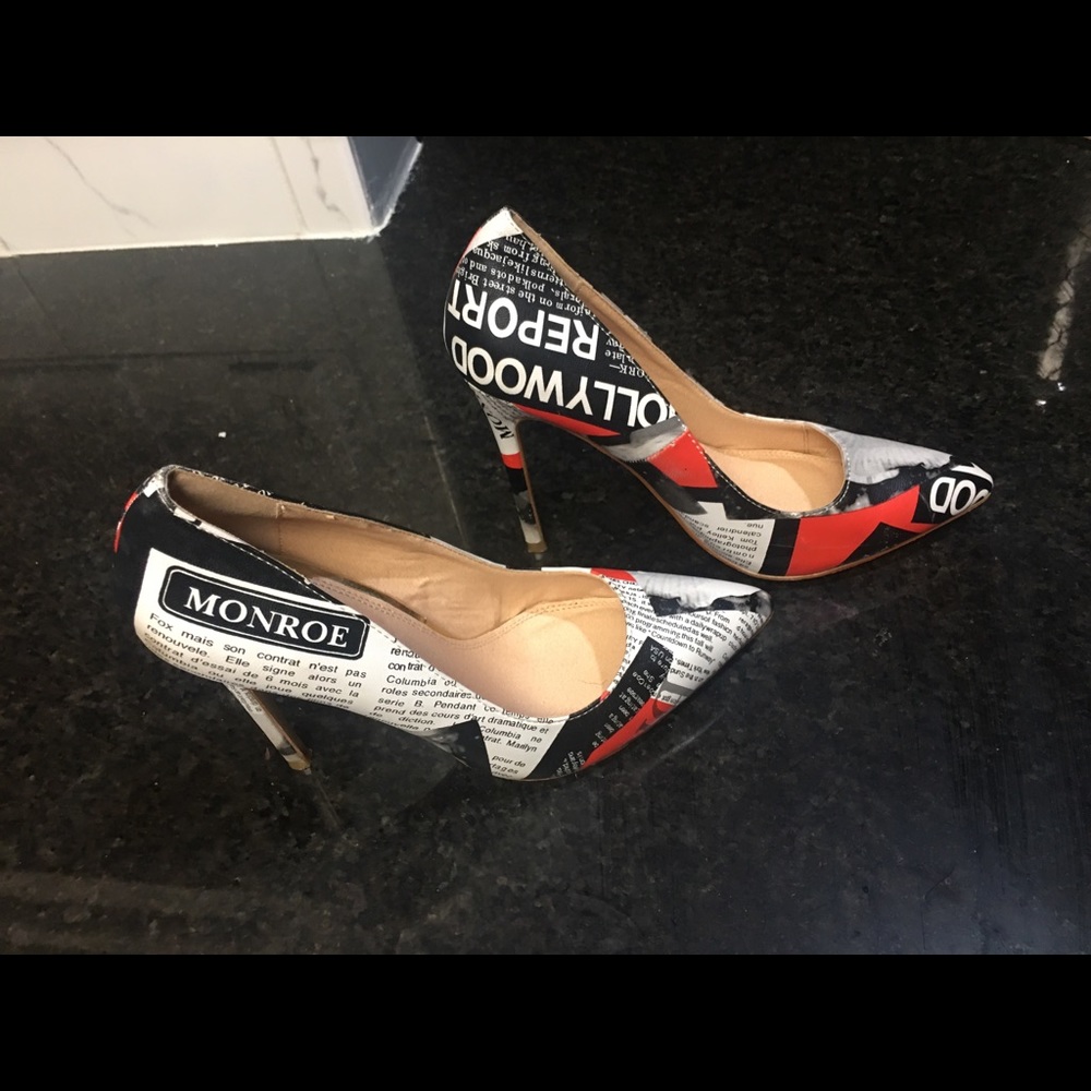 Gorgeous and Unique Pair Marilyn Monroe Heels 7 - Picture 10 of 12